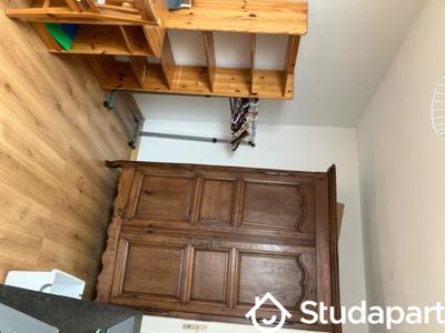 Chambre - 14 m² - 1 pièce