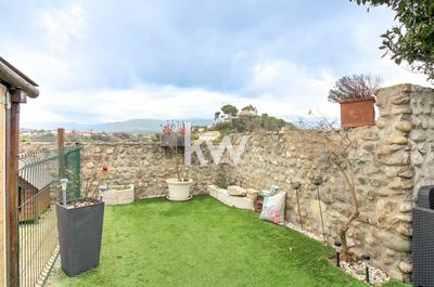 Maison de village - 105 m² - 4 pièces