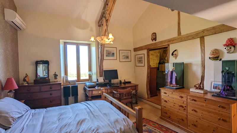 Maison - 232 m² - 5 pièces