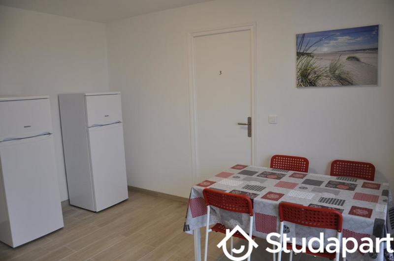 Chambre - 9 m² - 1 pièce