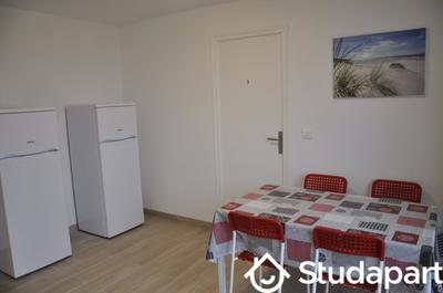 Chambre - 9 m² - 1 pièce