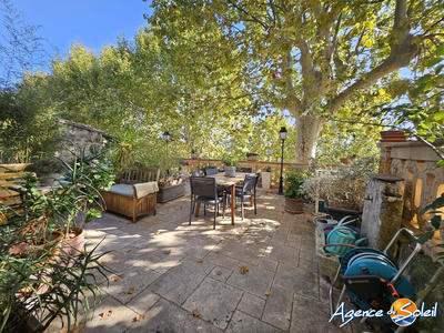 Château - 185 m² - 8 pièces