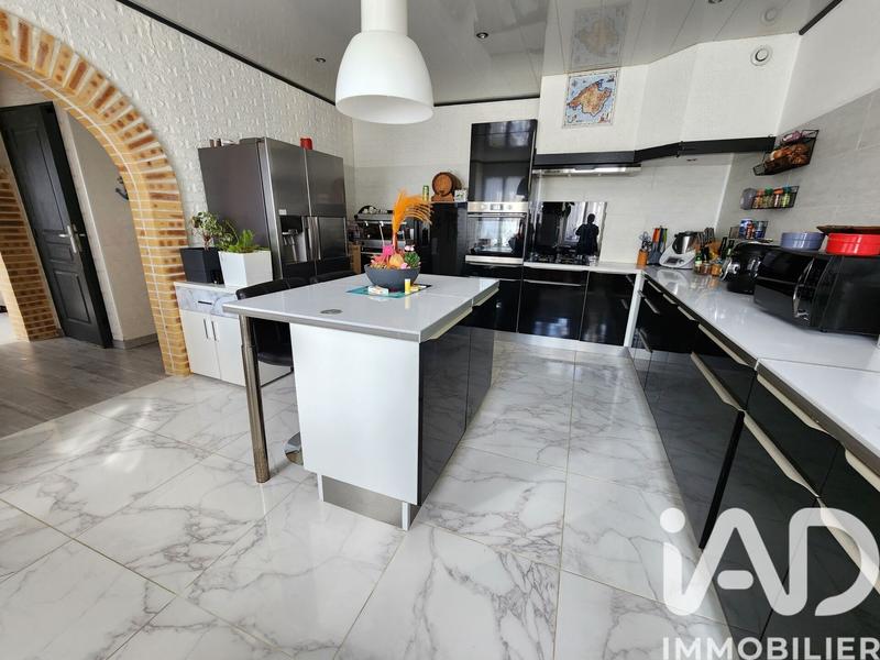 Maison - 150 m² - 5 pièces