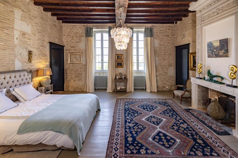 Château - 550 m² - 15 pièces