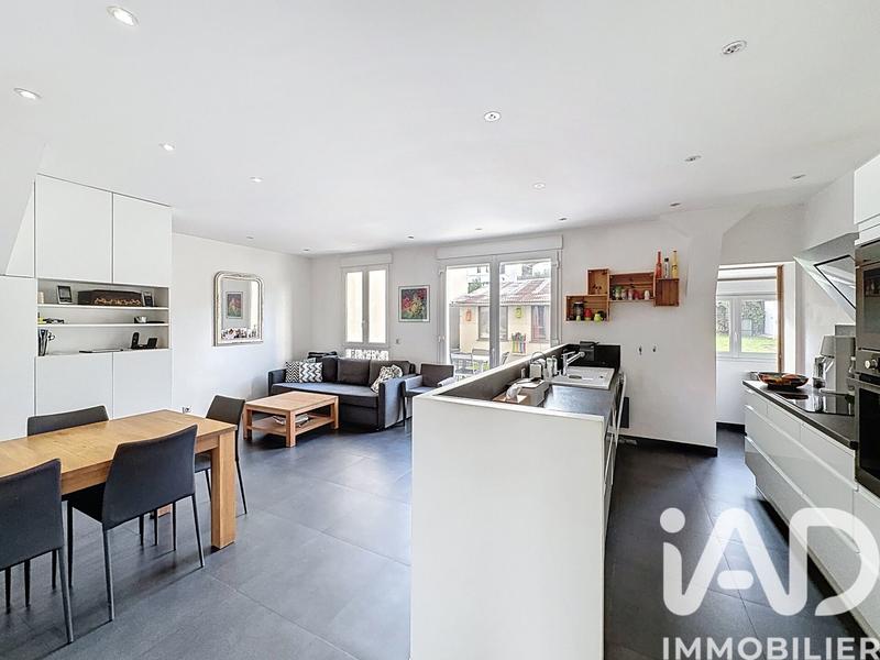 Appartement - 102 m² - 5 pièces