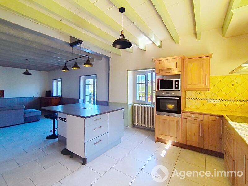 Maison - 168 m² - 7 pièces