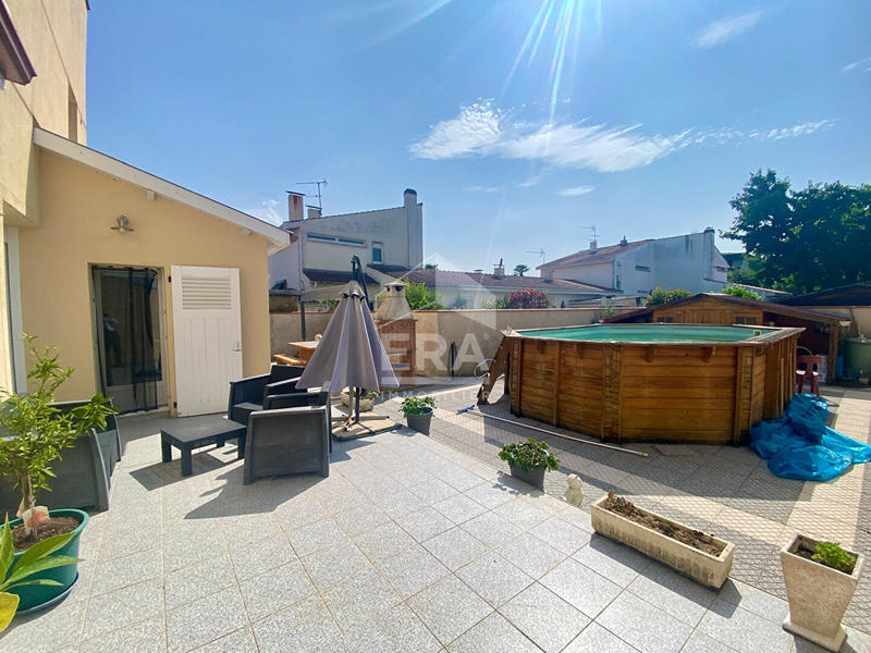 Maison - 111 m² - 5 pièces