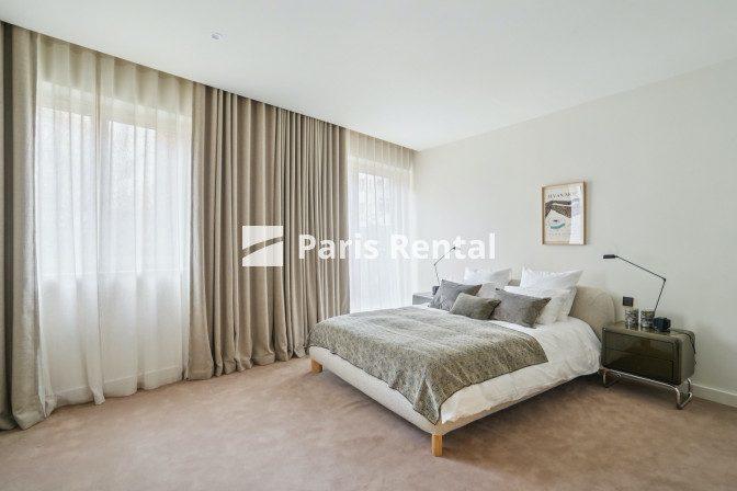 Appartement - 216 m² - 4 pièces