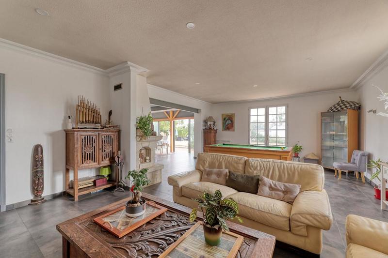 Maison - 166 m² - 6 pièces