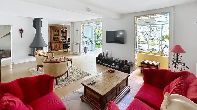 Maison - 186 m² - 6 pièces