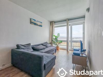 Chambre - 13 m² - 1 pièce