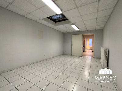 Bureau - 74 m² - 3 pièces