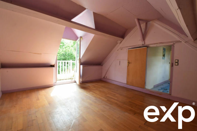 Maison - 90 m² - 5 pièces