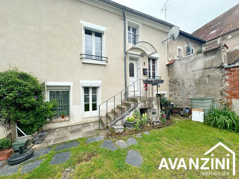Maison - 93 m² - 4 pièces