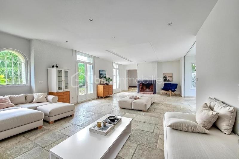 Villa - 215 m² - 7 pièces