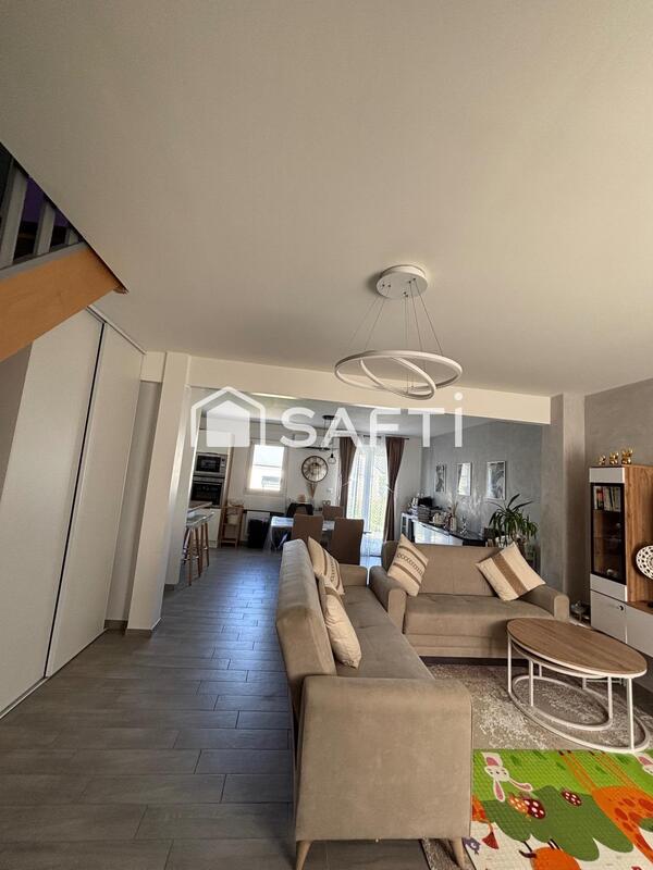 Maison - 91 m² - 4 pièces