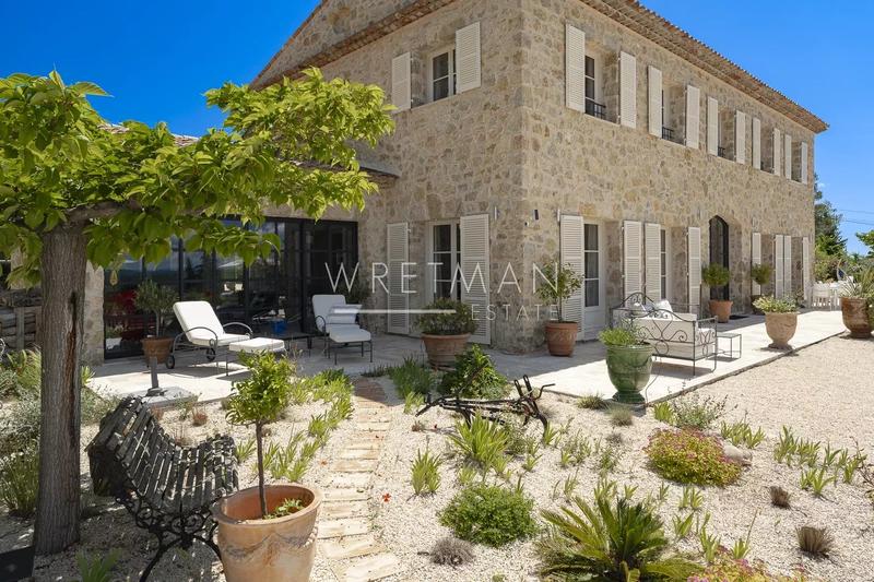 Bastide - 328 m² - 8 pièces
