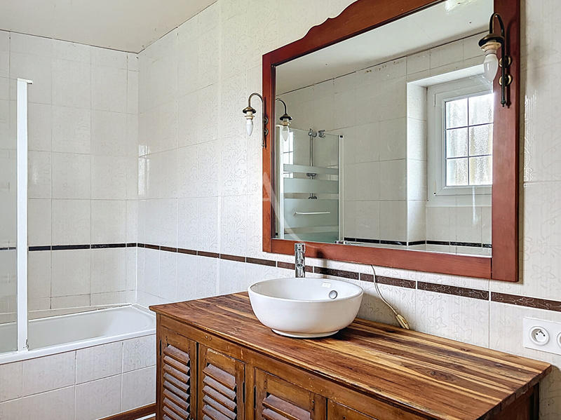 Maison - 137 m² - 6 pièces