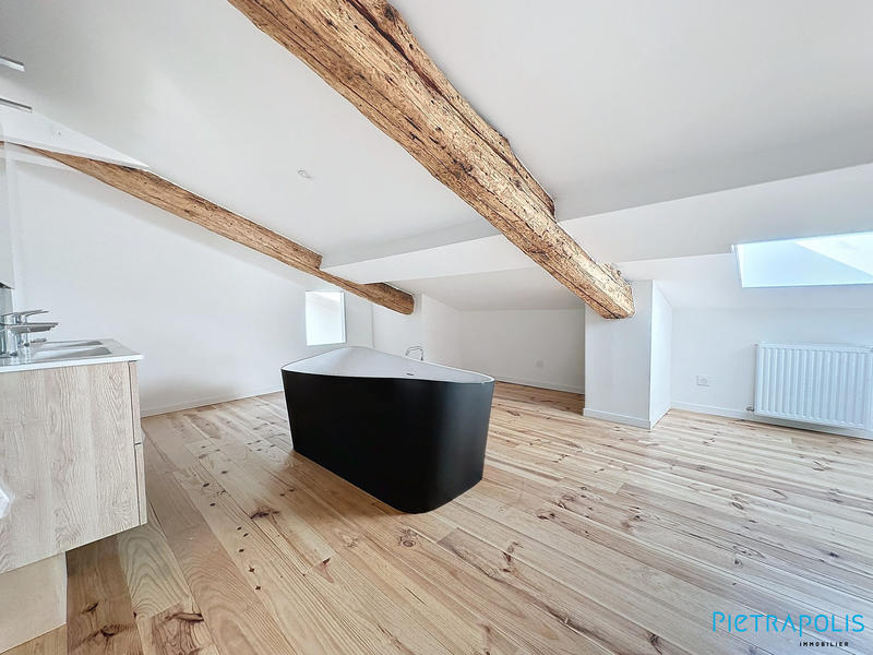 Maison - 102 m² - 4 pièces