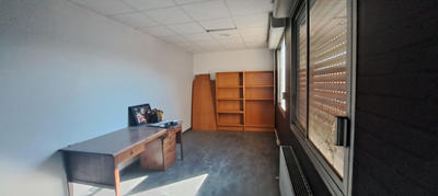 Bureau - 98 m² - 5 pièces