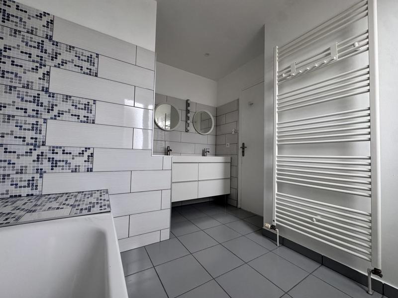 Villa - 136 m² - 6 pièces