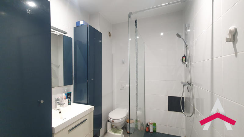 Appartement - 90 m² - 4 pièces