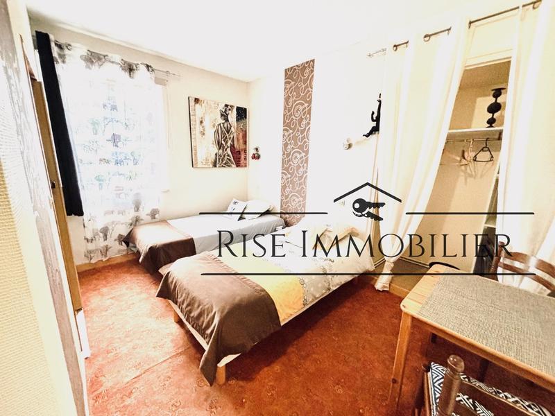 Propriété - 380 m² - 15 pièces