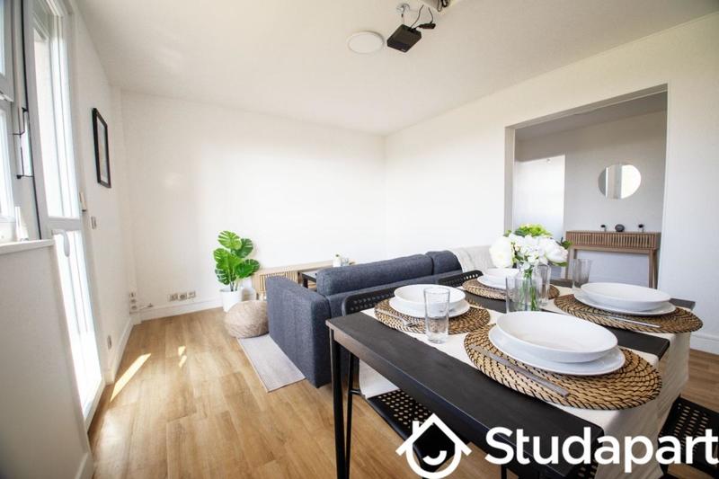 Chambre - 10 m² - 1 pièce