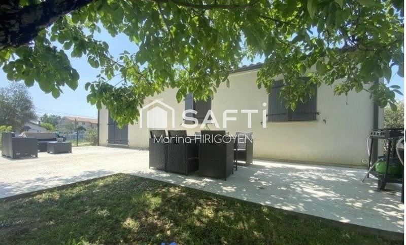 Maison - 90 m² - 5 pièces