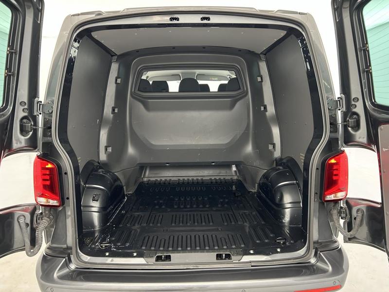 Volkswagen Transporter Fg Vul L1h1 2.0 Tdi 150 Dsg7 Edition 5p