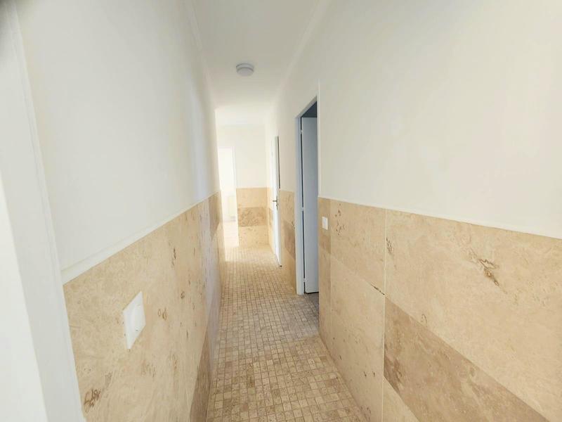 Maison traditionnelle - 194 m² - 9 pièces