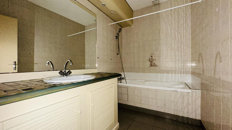 Appartement - 82 m² - 3 pièces