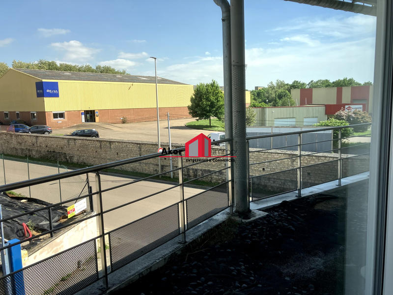 Bureau - 358 m² - 10 pièces