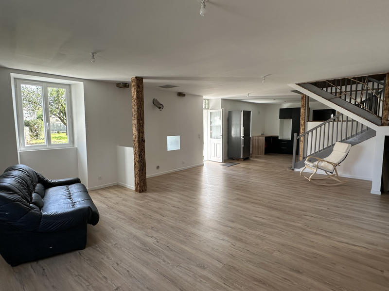 Maison - 205 m² - 5 pièces