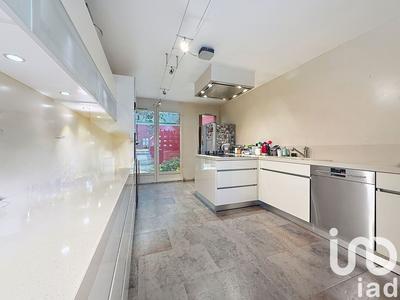 Maison - 159 m² - 6 pièces