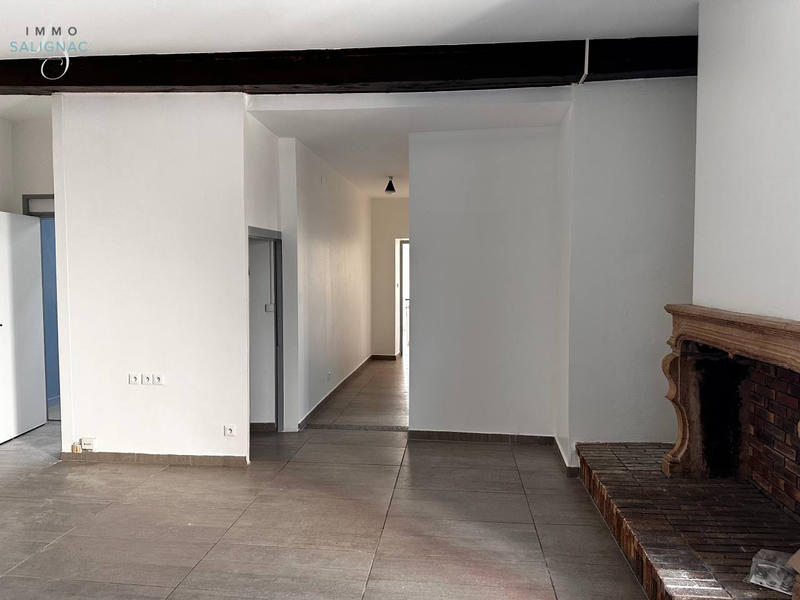 Appartement - 82 m² - 3 pièces