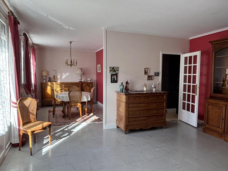 Appartement - 88 m² - 5 pièces