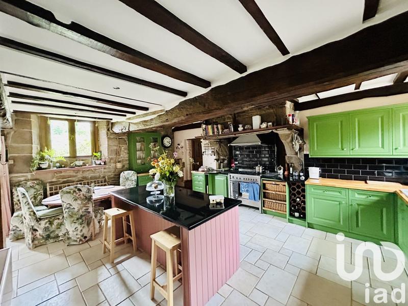 Maison - 245 m² - 7 pièces