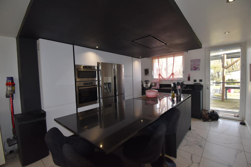 Villa - 165 m² - 5 pièces