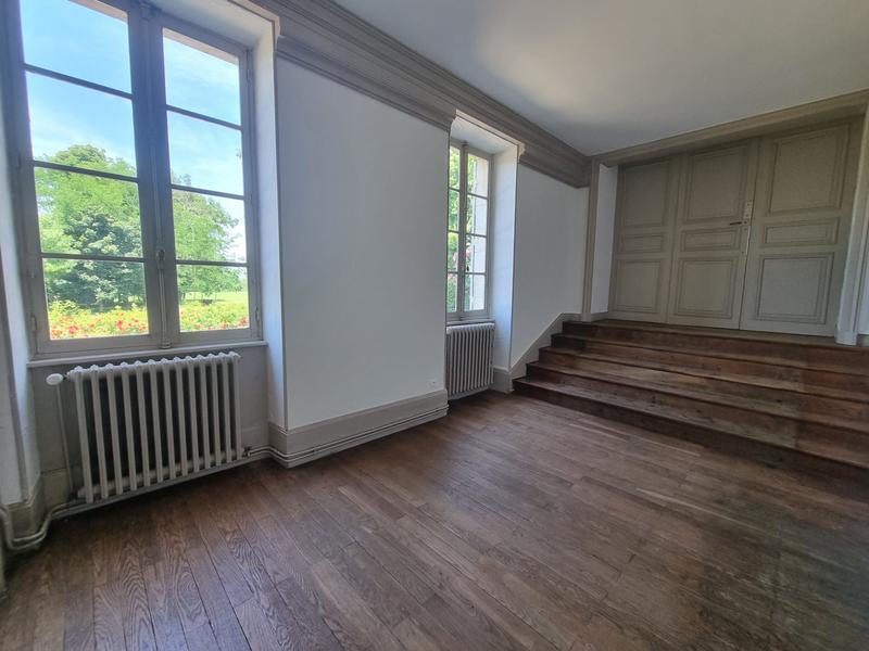Château - 402 m² - 15 pièces
