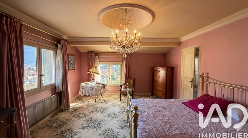 Maison - 162 m² - 6 pièces