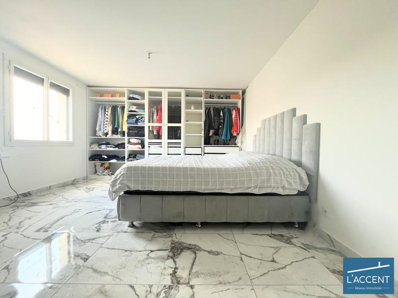 Maison - 183 m² - 6 pièces