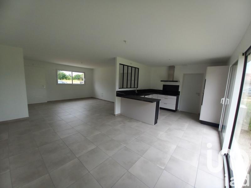 Maison - 102 m² - 4 pièces