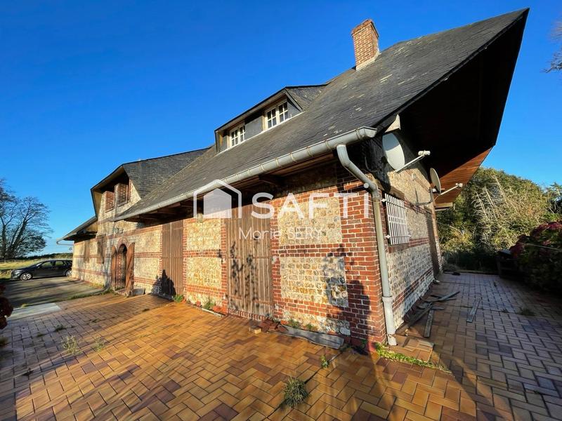 Maison - 218 m² - 8 pièces