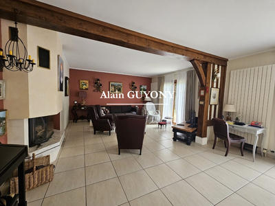 Maison contemporaine - 235 m² - 7 pièces