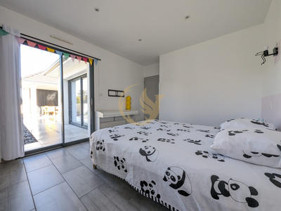 Maison contemporaine - 132 m² - 6 pièces