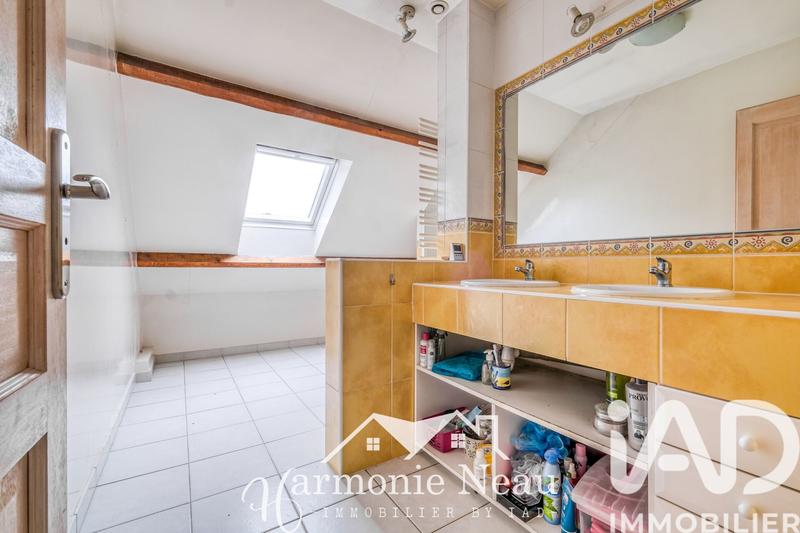 Maison - 179 m² - 9 pièces