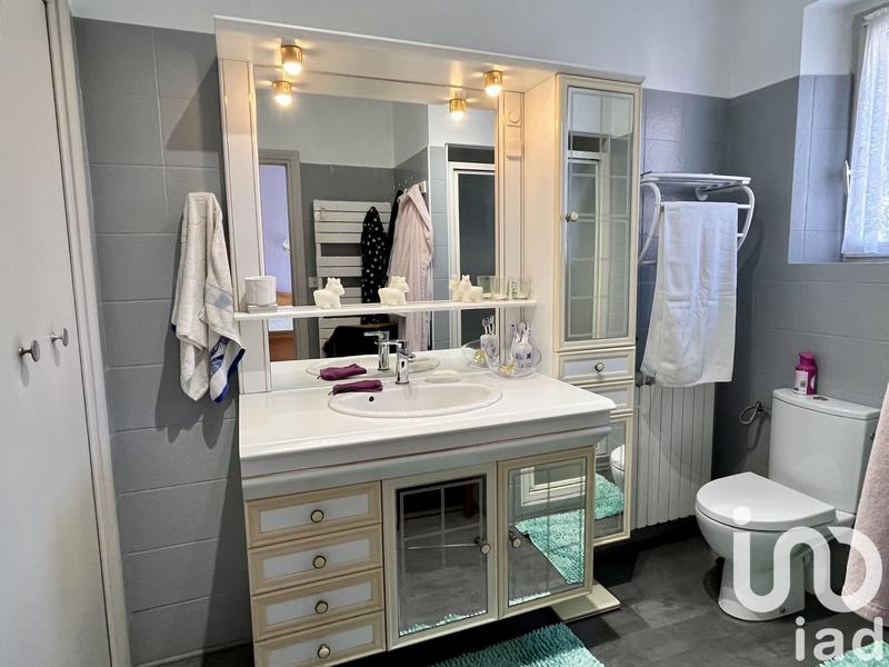 Maison - 223 m² - 6 pièces