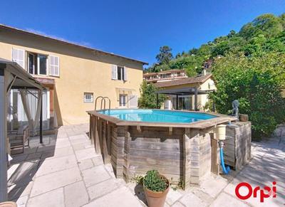 Maison de ville - 139 m² - 5 pièces