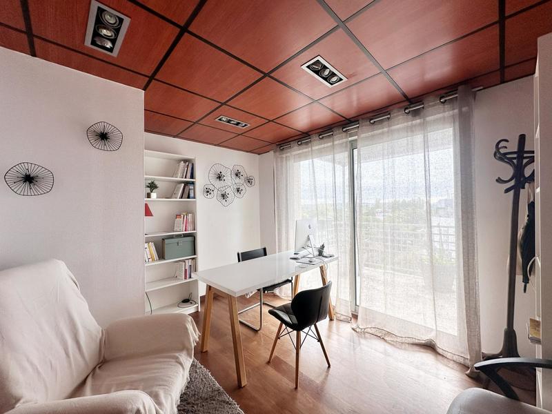 Bureau - 92 m² - 4 pièces